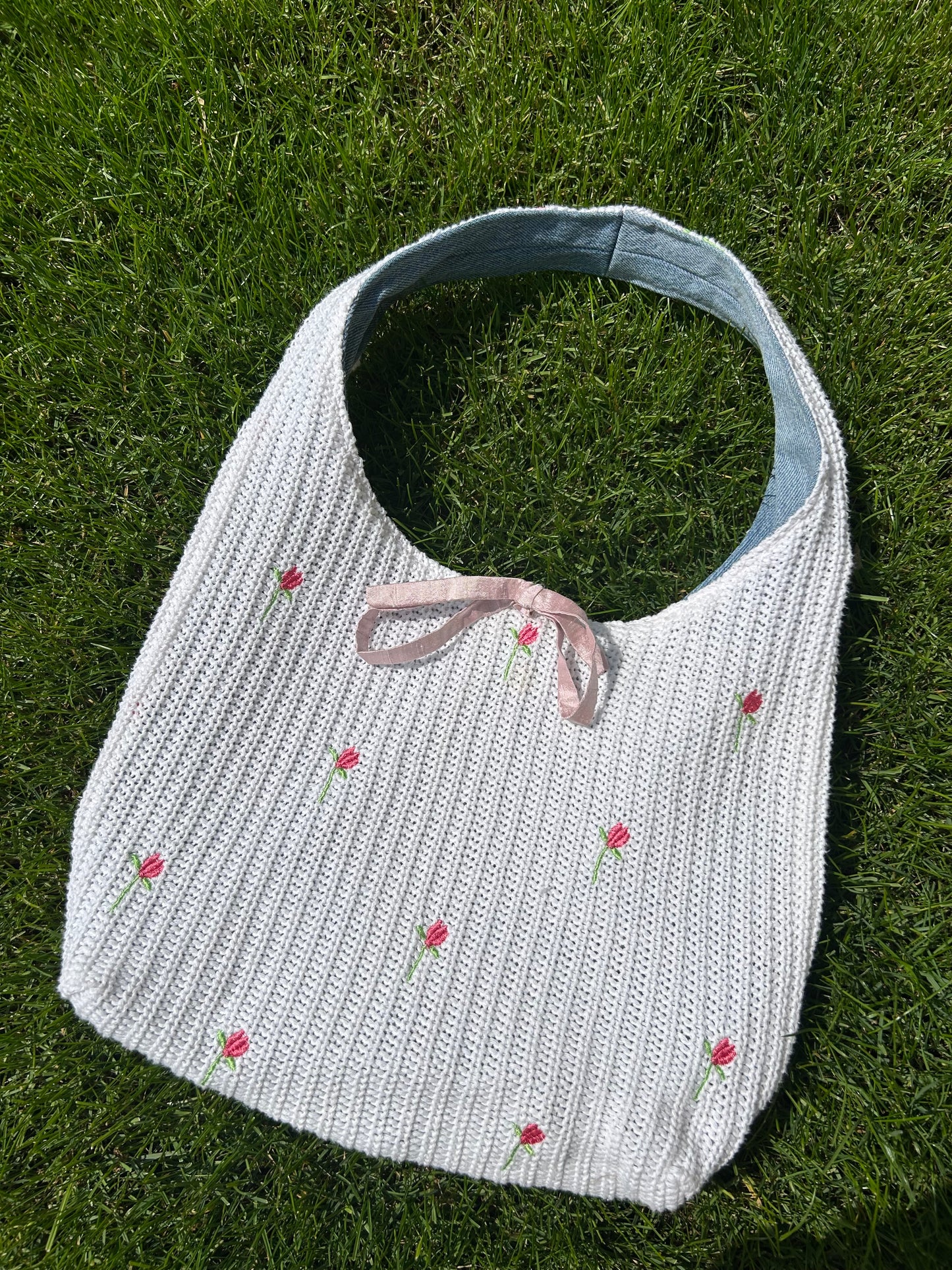 Reversible shoulder bag