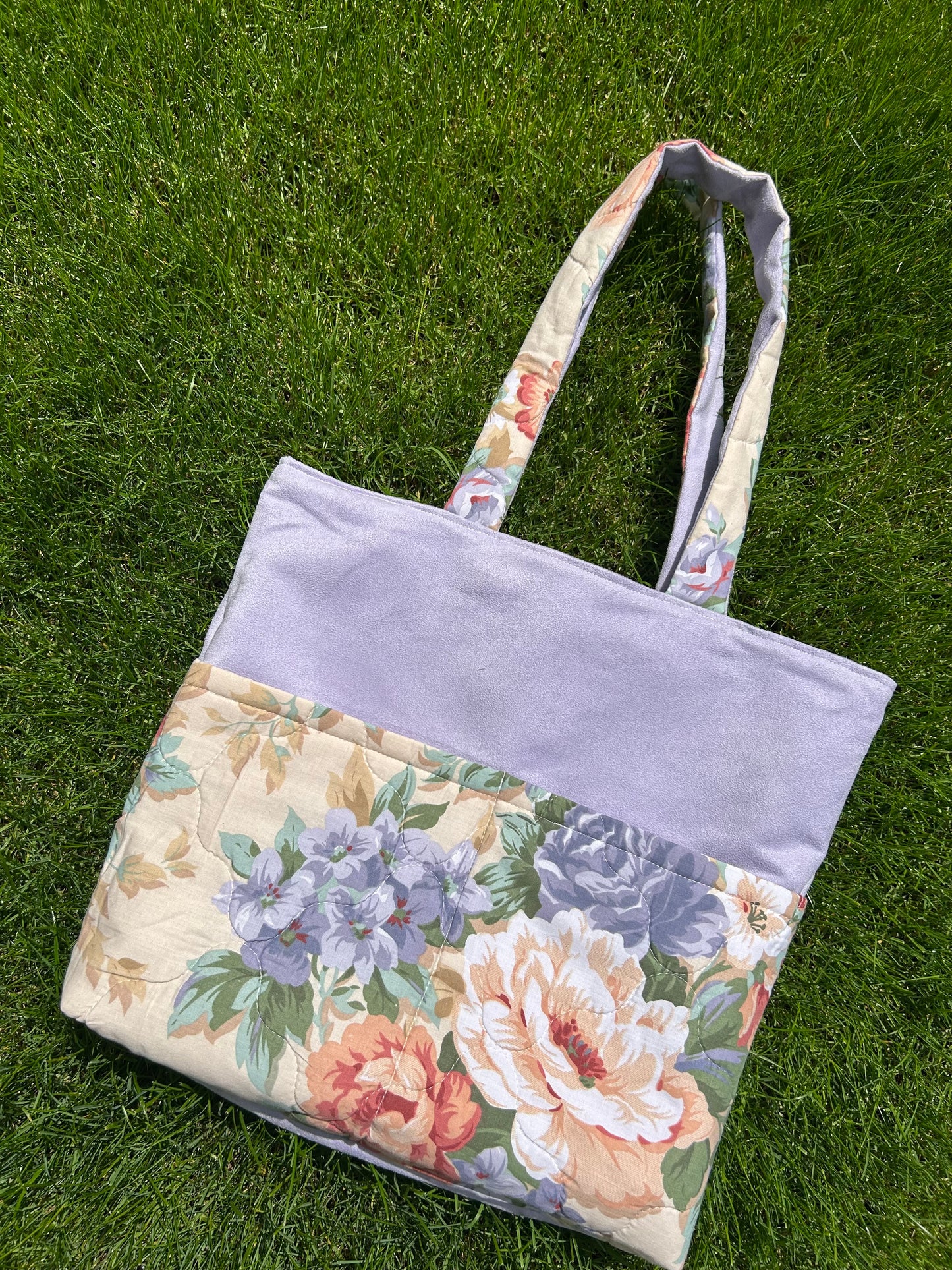 Reversible tote bag