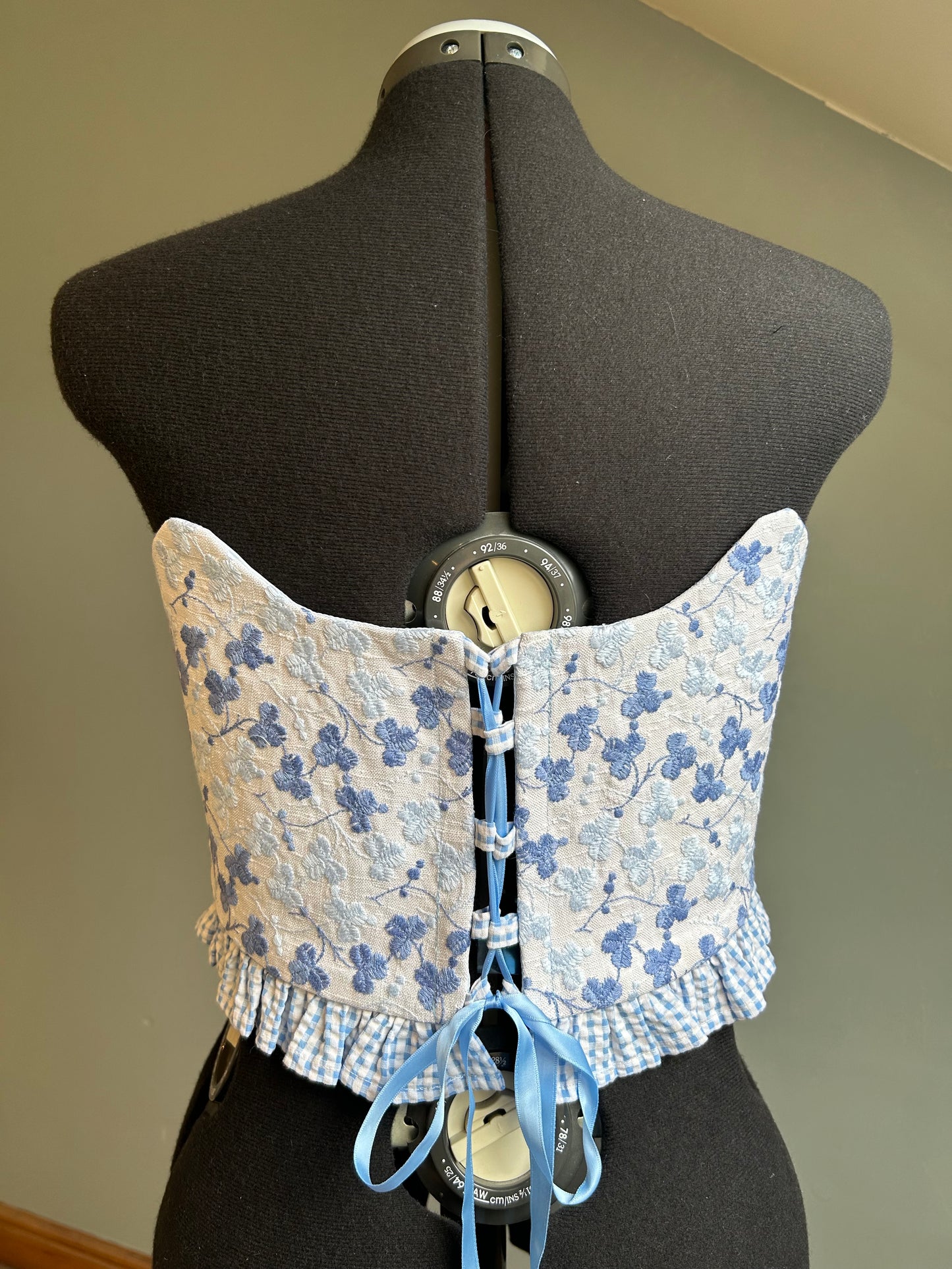 Sweet pea Corset top - size M/12