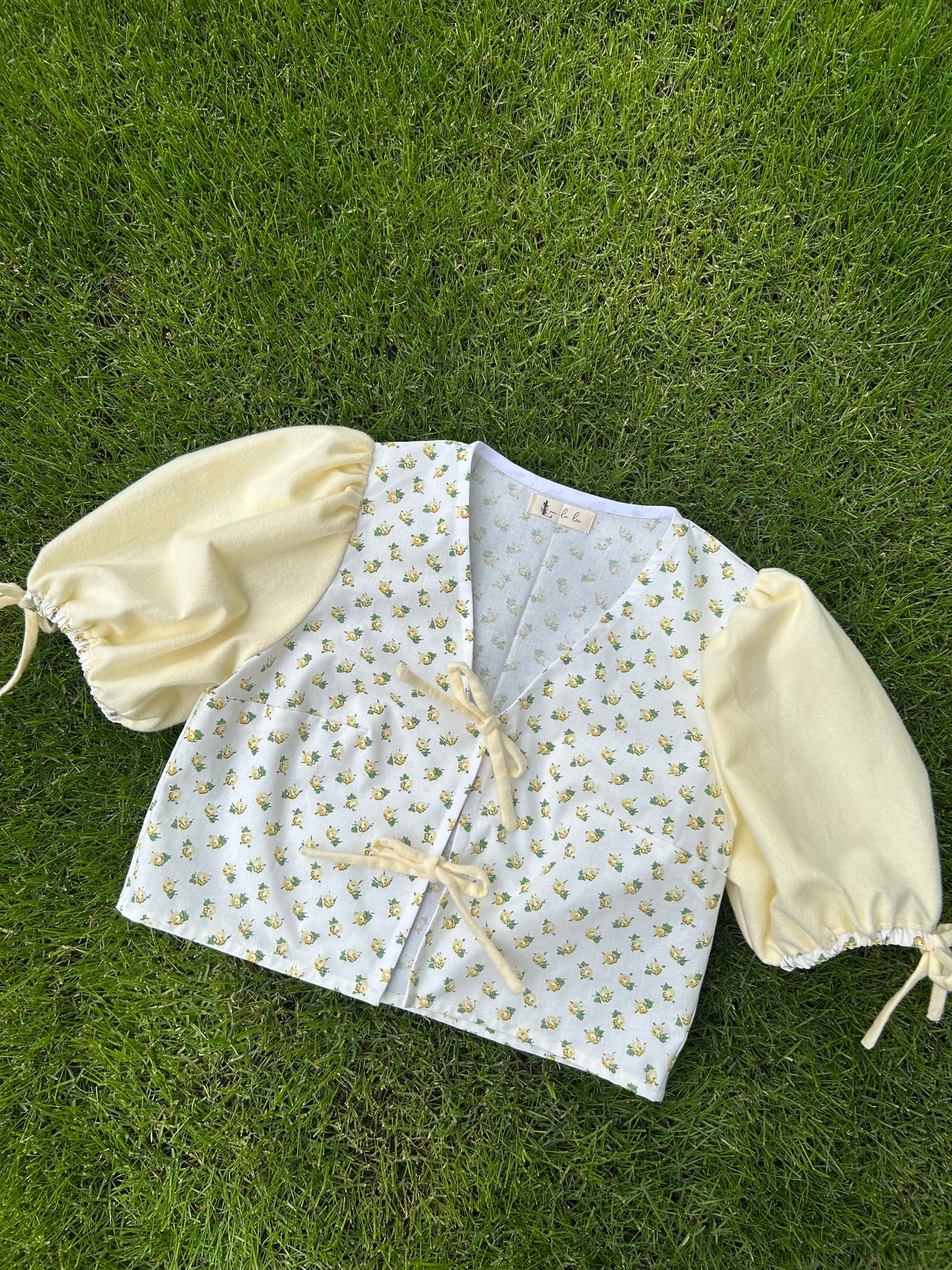 Blossom blouse - Size S/10
