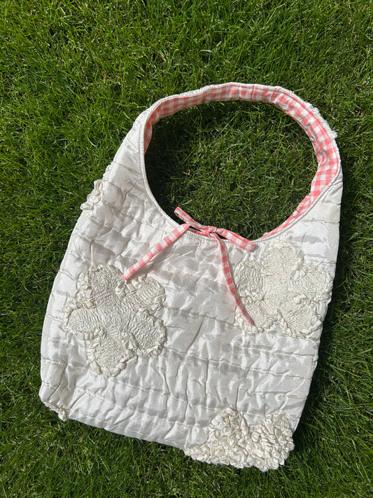 Reversible shoulder bag