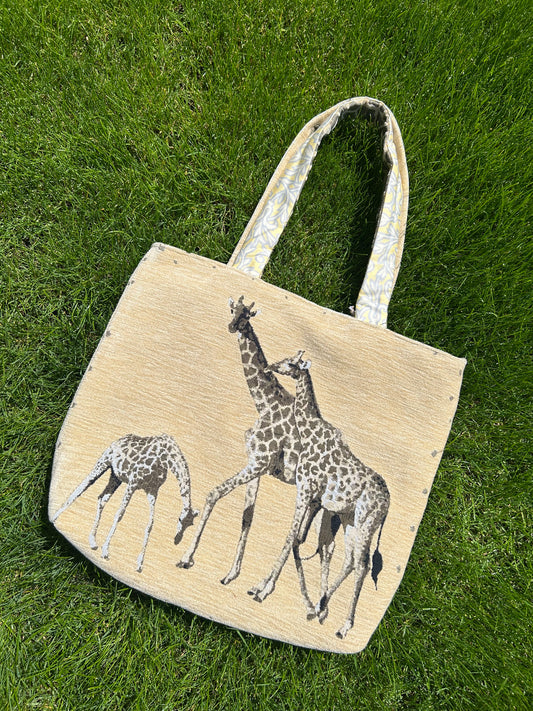 Reversible tote bag