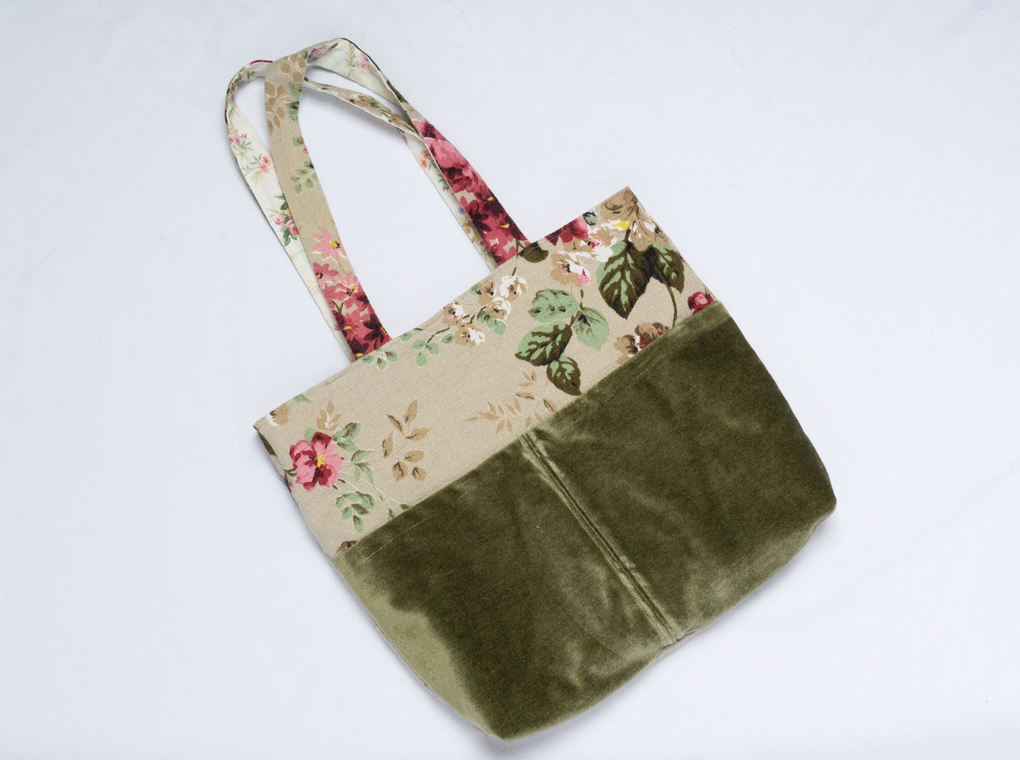 Reversible tote bag