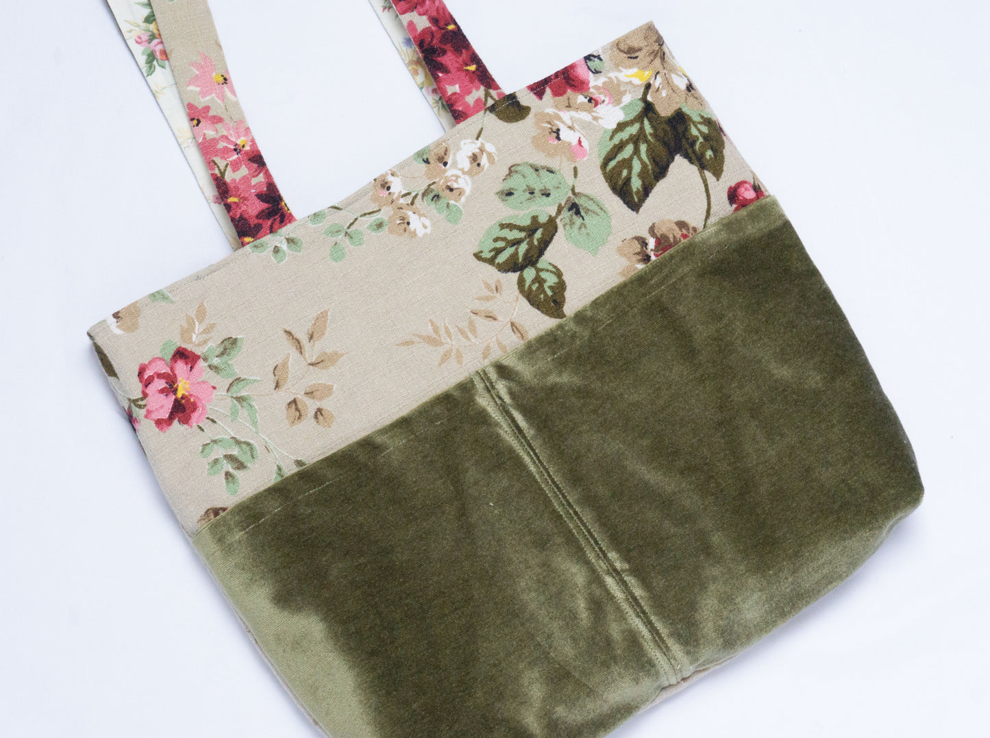 Reversible tote bag